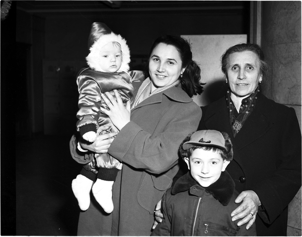 A black and white photo of an Italian immigrant family.